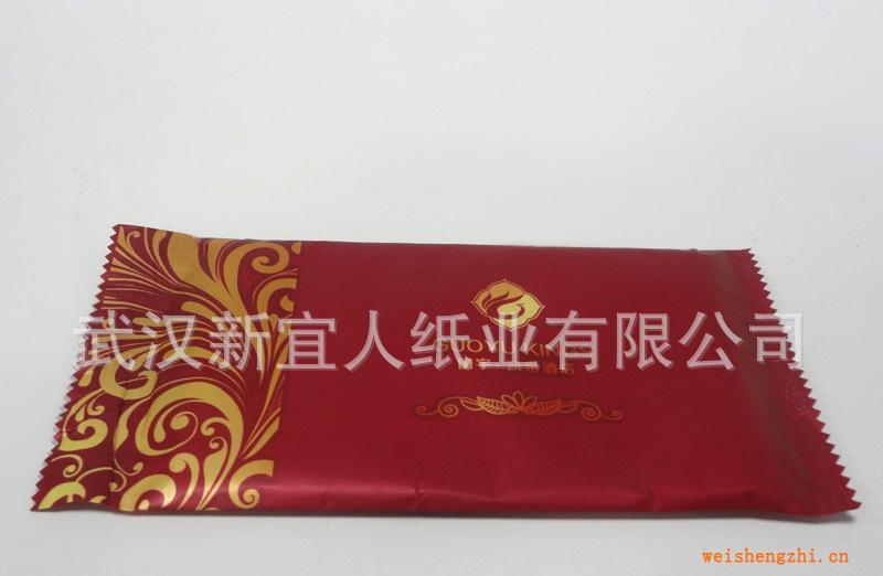 武漢紙巾加工訂制（濕紙巾）彩色方巾ktv酒店專(zhuān)用方巾批發(fā)